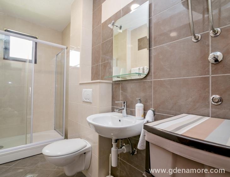 studio apartman kupatilo (4)